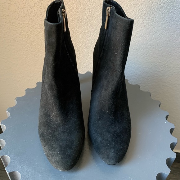 $65🔥black suede Vince Camuto boots size 8.5US - Picture 4 of 7